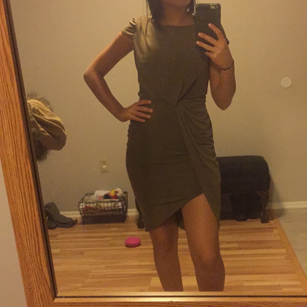 Brown/dark green colored dress